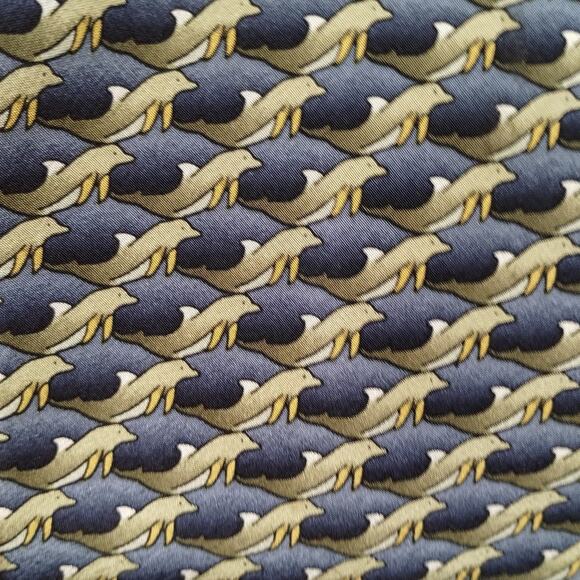 Ties To Nature Men's Imported Silk Dolphin Print Neck Tie - Picture 1 of 6